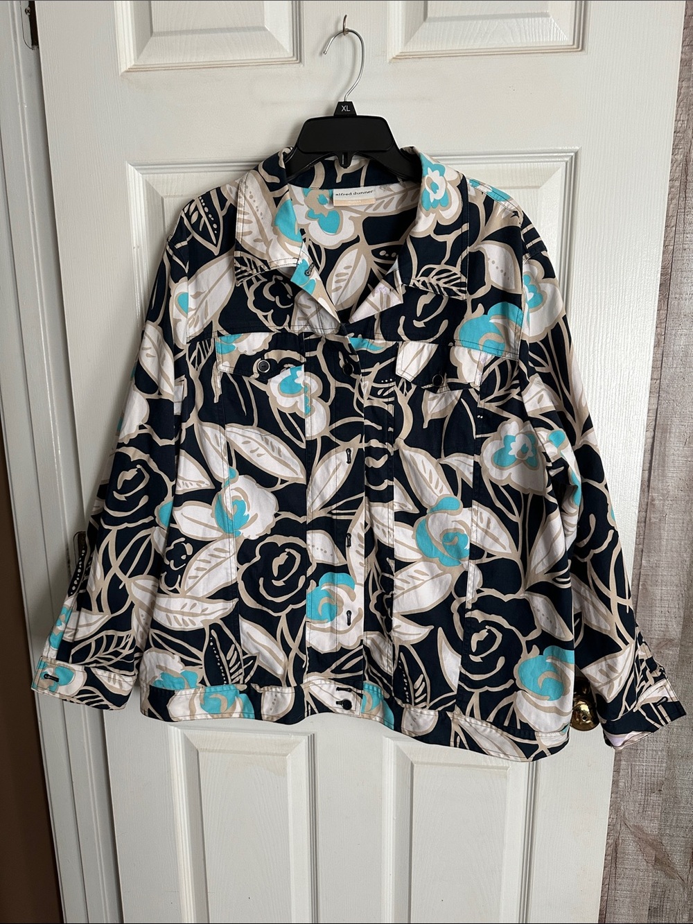 Alfred Dunner Navy, Beige & Turquoise Floral Print Button-Up